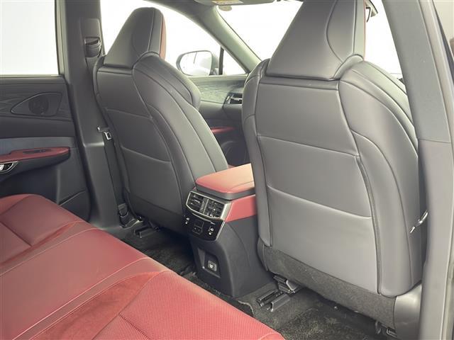 RX RX350 Fスポーツ 禁煙車 ワンオーナー サンルーフ オレンジキャリパー デジタルインナーミラー 純正21AW 純正ドライブレコーダー メーカーナビ 全方位カメラ フルセグTV BT パワーバックドア 赤シート ETC(22枚目)