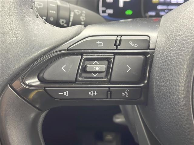 アクア Ｚ　禁煙車／純正１０．２５型ナビ／フルセグＴＶ／ＥＴＣ／トヨタチームメイト／アドバンストパーク／パノラミックビューモニター（シースルービュー付）／セーフティセンス／ＬＥＤヘッドライト／純正フロアマット（11枚目）