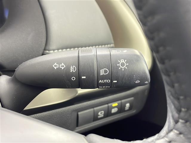 アクア Ｚ　禁煙車／純正１０．２５型ナビ／フルセグＴＶ／ＥＴＣ／トヨタチームメイト／アドバンストパーク／パノラミックビューモニター（シースルービュー付）／セーフティセンス／ＬＥＤヘッドライト／純正フロアマット（12枚目）