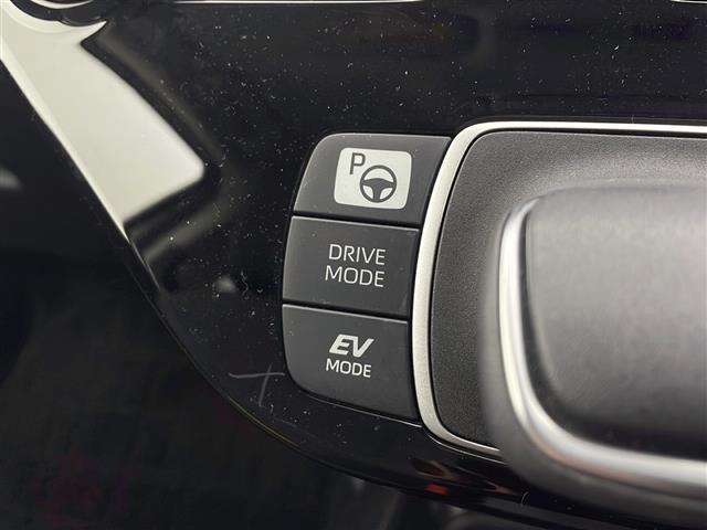 アクア Ｚ　禁煙車／純正１０．２５型ナビ／フルセグＴＶ／ＥＴＣ／トヨタチームメイト／アドバンストパーク／パノラミックビューモニター（シースルービュー付）／セーフティセンス／ＬＥＤヘッドライト／純正フロアマット（18枚目）