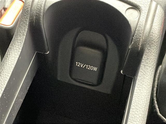 アクア Ｚ　禁煙車／純正１０．２５型ナビ／フルセグＴＶ／ＥＴＣ／トヨタチームメイト／アドバンストパーク／パノラミックビューモニター（シースルービュー付）／セーフティセンス／ＬＥＤヘッドライト／純正フロアマット（21枚目）