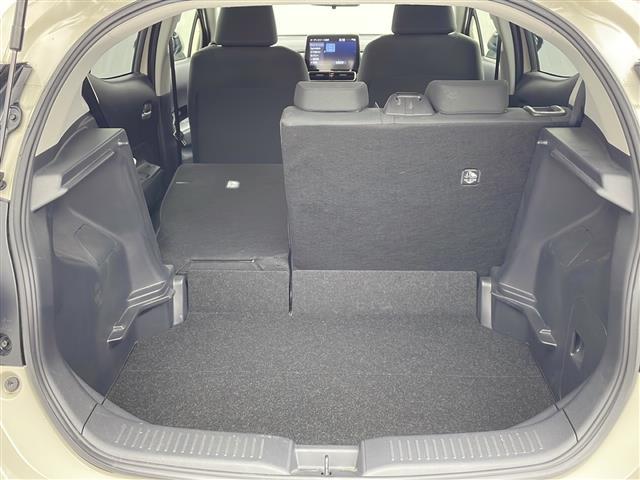 アクア Ｚ　禁煙車／純正１０．２５型ナビ／フルセグＴＶ／ＥＴＣ／トヨタチームメイト／アドバンストパーク／パノラミックビューモニター（シースルービュー付）／セーフティセンス／ＬＥＤヘッドライト／純正フロアマット（28枚目）