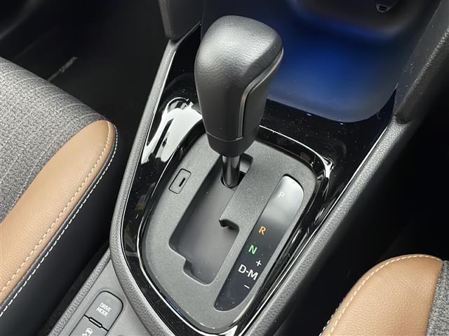 ヤリスクロス Ｚ　アドベンチャー　純正ディスプレイオーディオ／ＡＭ／ＦＭ／ＵＳＢ／ＢＴ／Ｍｉｒａｃａｓｔ／前後ドライブレコーダー／ハーフレザーシート／前席シートヒーター／運転席パワーシート／革巻きステアリング／ステアヒーター（18枚目）