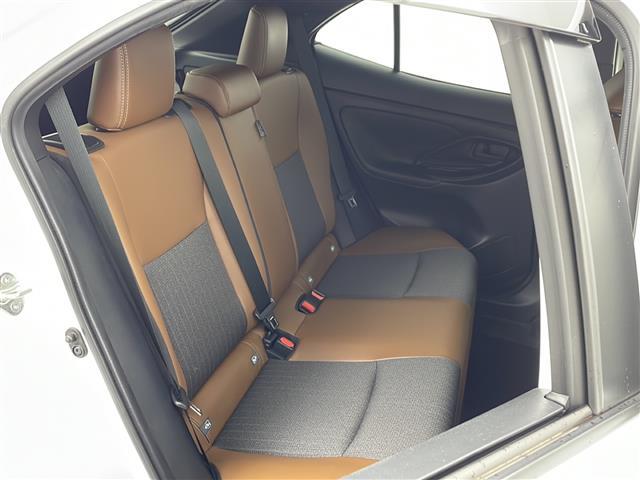 ヤリスクロス Ｚ　アドベンチャー　純正ディスプレイオーディオ／ＡＭ／ＦＭ／ＵＳＢ／ＢＴ／Ｍｉｒａｃａｓｔ／前後ドライブレコーダー／ハーフレザーシート／前席シートヒーター／運転席パワーシート／革巻きステアリング／ステアヒーター（23枚目）