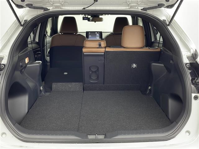 ヤリスクロス Ｚ　アドベンチャー　純正ディスプレイオーディオ／ＡＭ／ＦＭ／ＵＳＢ／ＢＴ／Ｍｉｒａｃａｓｔ／前後ドライブレコーダー／ハーフレザーシート／前席シートヒーター／運転席パワーシート／革巻きステアリング／ステアヒーター（26枚目）