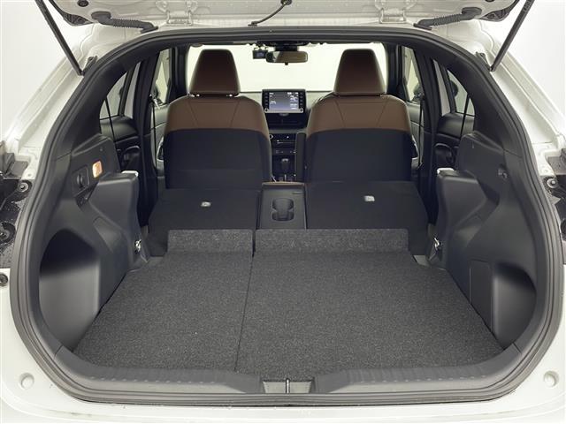 ヤリスクロス Ｚ　アドベンチャー　純正ディスプレイオーディオ／ＡＭ／ＦＭ／ＵＳＢ／ＢＴ／Ｍｉｒａｃａｓｔ／前後ドライブレコーダー／ハーフレザーシート／前席シートヒーター／運転席パワーシート／革巻きステアリング／ステアヒーター（28枚目）