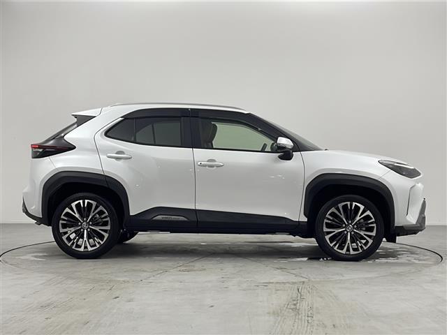 ヤリスクロス Ｚ　アドベンチャー　純正ディスプレイオーディオ／ＡＭ／ＦＭ／ＵＳＢ／ＢＴ／Ｍｉｒａｃａｓｔ／前後ドライブレコーダー／ハーフレザーシート／前席シートヒーター／運転席パワーシート／革巻きステアリング／ステアヒーター（31枚目）