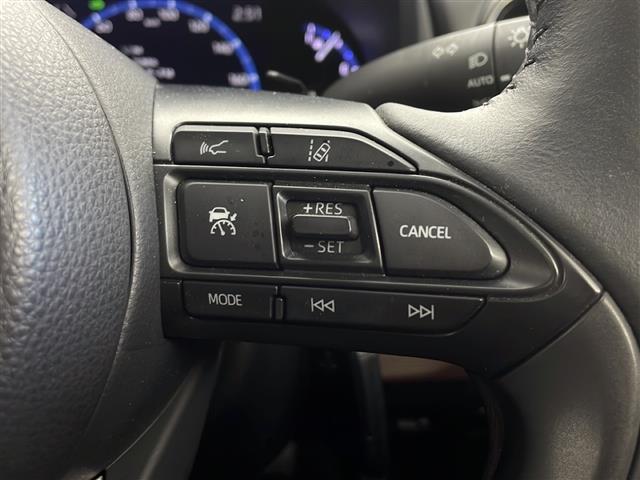 ヤリスクロス ハイブリッドZ 禁煙車 純正ナビ Bluetooth/AppleCarplay バックカメラ ブラインドスポットモニター 前後ドライブレコーダー オートブレーキホールド オートLEDヘッドライト シートヒーター(13枚目)