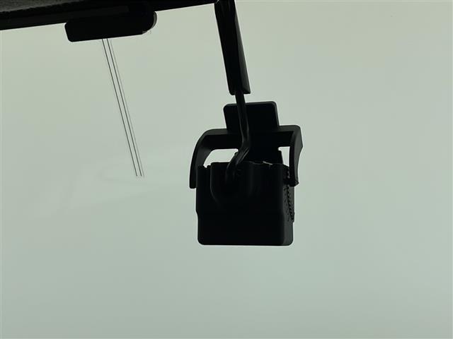 スペーシアギア ハイブリッドＸＺ　ターボ　純正ナビ／スズキセーフティサポート／スマートキー＆プッシュスタート／ビルトインＥＴＣ／両側パワスラ／前列シートヒーター／ＬＥＤオートヘッドライト／パドルシフト／革巻きステアリング／ＬＥＤフォグライト（8枚目）