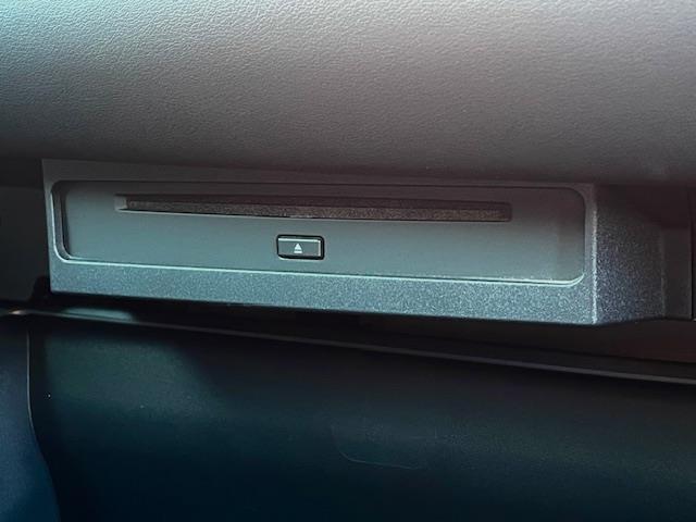 ノア ハイブリッドS-Z 純正10.5インチナビ/フルセグ/CDDVDキット/HDMI/バックカメラ/快適利便high/AC100V/トヨタセーフティセンス/PCS/ACC/両側電動スライドドア/ETC2.0/パワーバックドア(11枚目)