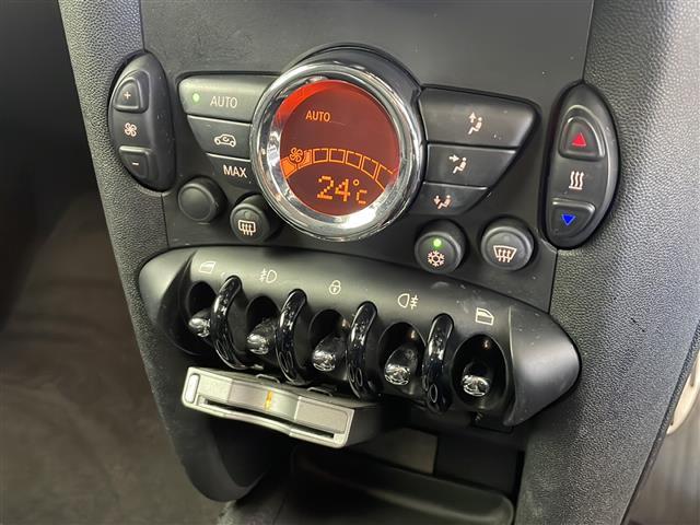 MINI クーパーS クラブマン カロッツェリアHDDナビ CD 地デジ ワンオーナー パドルシフト MTモード付AT ETC 電動格納ミラー 革巻きステアリング ハーフレザーシート プッシュスタート HIDヘッドライト(4枚目)