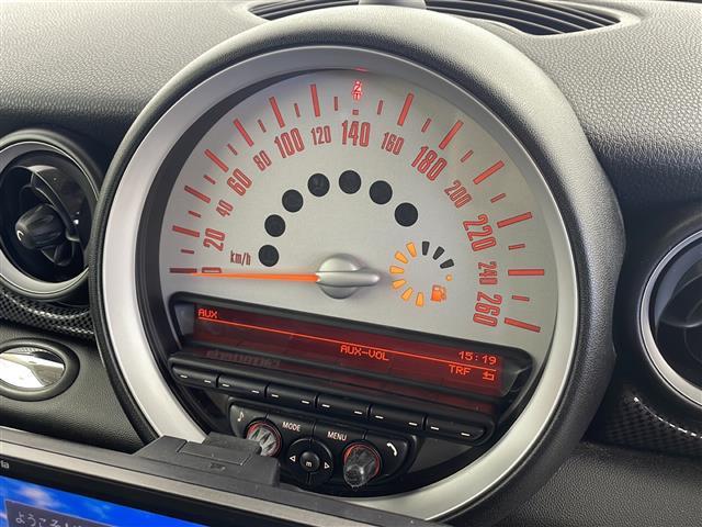 MINI クーパーS クラブマン カロッツェリアHDDナビ CD 地デジ ワンオーナー パドルシフト MTモード付AT ETC 電動格納ミラー 革巻きステアリング ハーフレザーシート プッシュスタート HIDヘッドライト(5枚目)