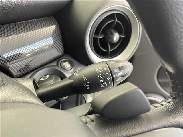 MINI クーパーS クラブマン カロッツェリアHDDナビ CD 地デジ ワンオーナー パドルシフト MTモード付AT ETC 電動格納ミラー 革巻きステアリング ハーフレザーシート プッシュスタート HIDヘッドライト(13枚目)