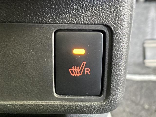 パッソ モーダ　Ｇパッケージ　純正ディーラーオプションナビ（ＡＭ／ＦＭ／ＣＤ／ＳＤ／ＢＴ／フルセグ）　ドライブレコーダー　ＥＴＣ　シートヒーター　トヨタセーフティセンス（ＰＣＳ／ＡＨＢ／クリアランスソナー）　アイドリングストップ（8枚目）