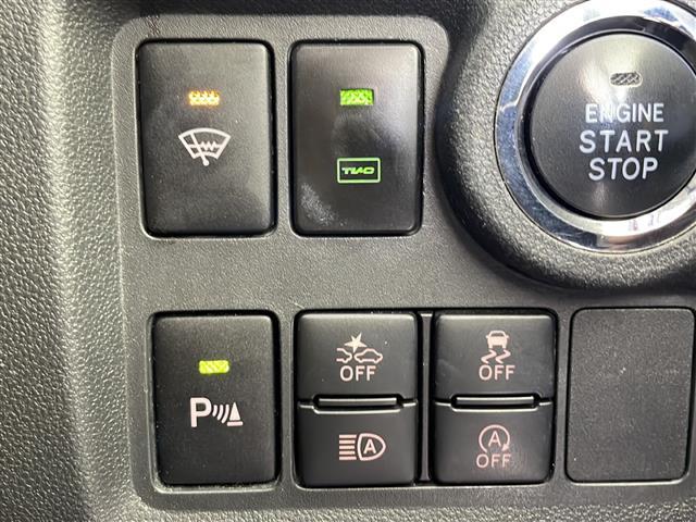 パッソ モーダ　Ｇパッケージ　純正ディーラーオプションナビ（ＡＭ／ＦＭ／ＣＤ／ＳＤ／ＢＴ／フルセグ）　ドライブレコーダー　ＥＴＣ　シートヒーター　トヨタセーフティセンス（ＰＣＳ／ＡＨＢ／クリアランスソナー）　アイドリングストップ（9枚目）