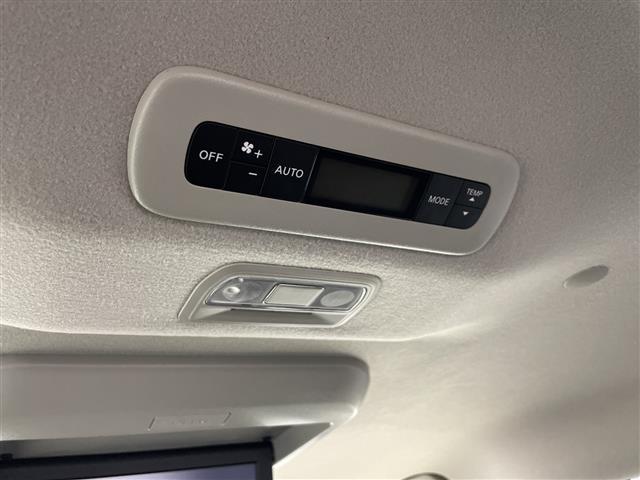 セレナ ハイウェイスターV 純正ナビ 後席専用モニター 両側パワースライドドア アラウンドビューモニター インテリジェントルームミラー ワイヤレス充電 プロパイロット フルセグTV ブルートゥース ETC2.0 スペアキー(10枚目)