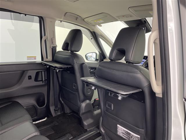 セレナ ハイウェイスターV 純正ナビ 後席専用モニター 両側パワースライドドア アラウンドビューモニター インテリジェントルームミラー ワイヤレス充電 プロパイロット フルセグTV ブルートゥース ETC2.0 スペアキー(25枚目)