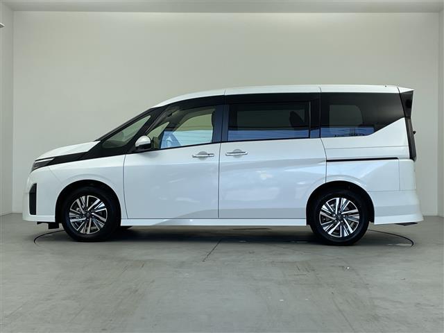 セレナ ハイウェイスターV 純正ナビ 後席専用モニター 両側パワースライドドア アラウンドビューモニター インテリジェントルームミラー ワイヤレス充電 プロパイロット フルセグTV ブルートゥース ETC2.0 スペアキー(32枚目)