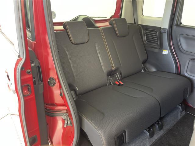 スペーシアギア ハイブリッドＸＺ　純正８インチナビ　Ｂｌｕｅｔｏｏｔｈ　フルセグＴＶ　ＣＤ　ＤＶＤ　ＵＳＢ　両側パワースライドドア　レーダークルーズコントロール　衝突被害軽減ブレーキ　レーンアシスト　前席シートヒーター　追従クルコン（10枚目）