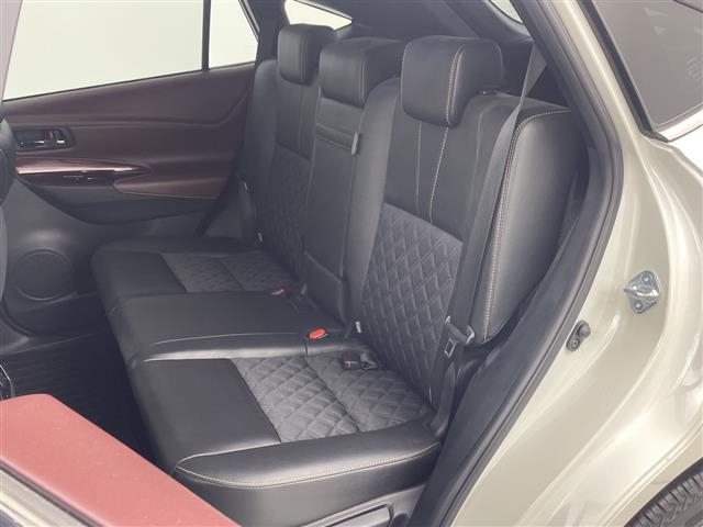 ハリアー プレミアム 1オーナー 純正ナビ バックカメラ フルセグTV ブルートゥース ハーフレザーシート D席パワーシート AC100V100Wコンセント 純正フロアマット パワーバックドア クルーズコントロール 保証書(22枚目)