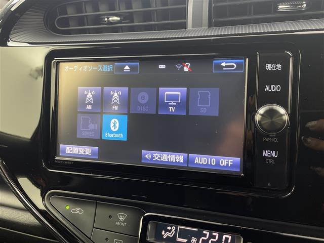 アクア Ｇ　ＧＲスポーツ・１７インチパッケージ　／純正ナビ　／ＣＤ　ＤＶＤ　ＢＴ　ＳＤ　フルセグＴＶ　／バックカメラ　／クルーズコントロール　／純正エアロ　／純正１７インチＡＷ　／レーンキープアシスト／ハーフレザーシート／前後ドラレコ（6枚目）