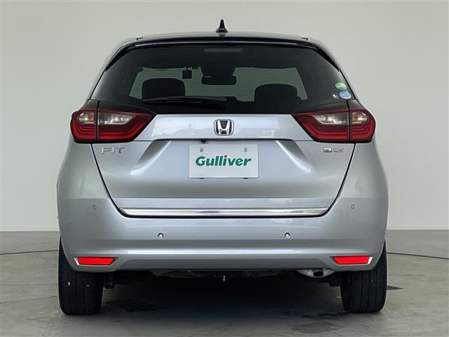 フィット e:HEVリュクス 純正9インチナビ/CD DVD BT SD FM AM/フルセグTV/バックカメラ/ホンダセンシング/アダプティブクルーズコントロール/衝突被害軽減システム/スペアキー/ハーフレザーシート(17枚目)