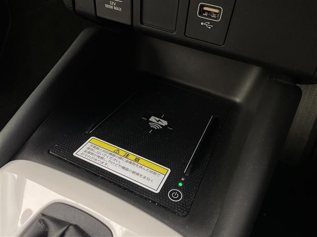 フィット e:HEVリュクス 純正9インチナビ/CD DVD BT SD FM AM/フルセグTV/バックカメラ/ホンダセンシング/アダプティブクルーズコントロール/衝突被害軽減システム/スペアキー/ハーフレザーシート(30枚目)