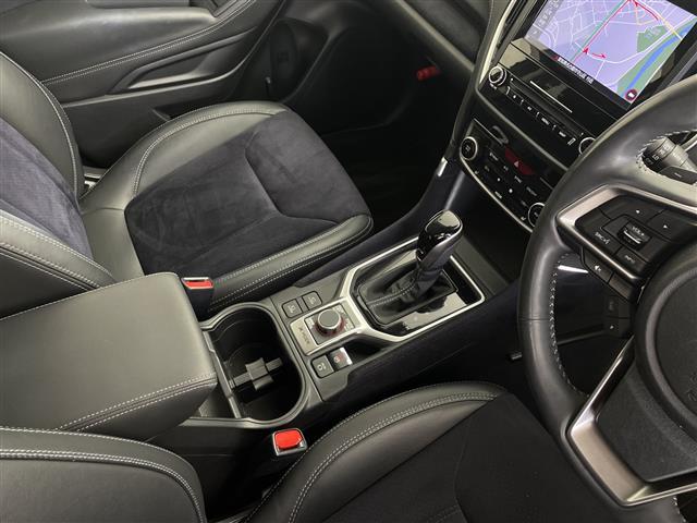 フォレスター スポーツ 純正DIATONE SOUNDナビ サンルーフ フロント・サイド・バックカメラ フルセグTV ブルートゥース 純正18インチアルミホイール ルーフレール 純正スマートリヤビューミラー ハーフレザー(19枚目)