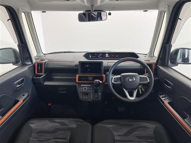 タント ファンクロスターボ　両側パワースライドドア　ルーフレール　ＥＴＣ　スマートアシスト　衝突回避支援ブレーキ　誤発進抑制　車線逸脱抑制　アイドリングストップ　オートハイビーム　ＬＥＤヘッド　純正フロアマット　スペキー　保証書（42枚目）