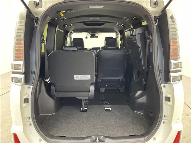 ヴォクシー ＺＳ　煌ＩＩＩ　特別仕様車／ケンウッドナビ／フルセグＴＶ／バックカメラ／ＥＴＣ／前方ドラレコ／セーフティセンス／パーキングセンサー／ＬＥＤライト／両側パワスラ／合皮コンビシート／純正フロアマット／プッシュスタート（30枚目）