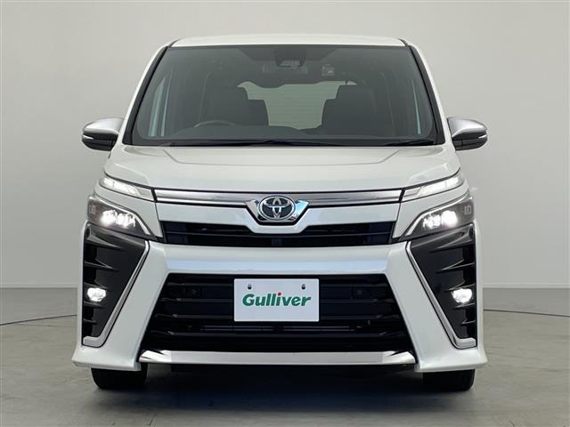 ヴォクシー ＺＳ　煌ＩＩＩ　特別仕様車／ケンウッドナビ／フルセグＴＶ／バックカメラ／ＥＴＣ／前方ドラレコ／セーフティセンス／パーキングセンサー／ＬＥＤライト／両側パワスラ／合皮コンビシート／純正フロアマット／プッシュスタート（32枚目）