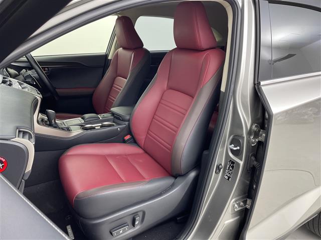 ＮＸ ＮＸ３００　Ｉパッケージ　禁煙車／純正１０．３型ナビ／フルセグＴＶ／パノラミックビュー／ＥＴＣ２．０／デジタルミラー／合皮シート／前席パワーシート・ヒーター／パワーバックドア／純正ＯＰ１８インチアルミ／純正マット／純正バイザー（25枚目）