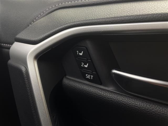 RAV4 G 4WD/純正ディスプレイオーディオ/360°カメラ/前後ドラレコ/ETC/セーフティセンス/合皮シート/運転席パワーシート・ポジションメモリー/前席ヒーター・ベンチレーション/パワーバックドア(21枚目)