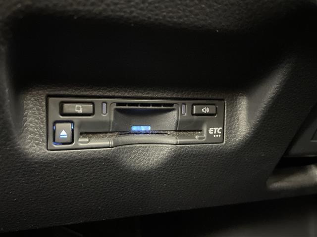 シエンタ Ｚ　純正１０．５インチナビ　バックカメラ　フルセグＴＶ　ブルートゥース　ＥＴＣ　前後ドライブレコーダー　ハンズフリー両側パワースライドドア　トヨタセーフティセンス　スマートキー　スペアキー（5枚目）