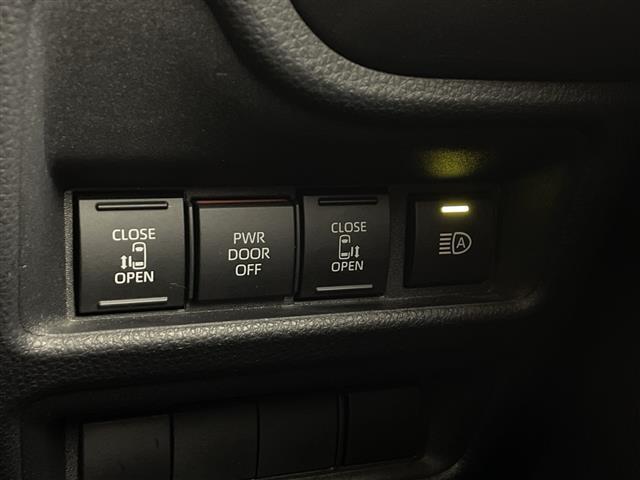 シエンタ Ｚ　純正１０．５インチナビ　バックカメラ　フルセグＴＶ　ブルートゥース　ＥＴＣ　前後ドライブレコーダー　ハンズフリー両側パワースライドドア　トヨタセーフティセンス　スマートキー　スペアキー（18枚目）