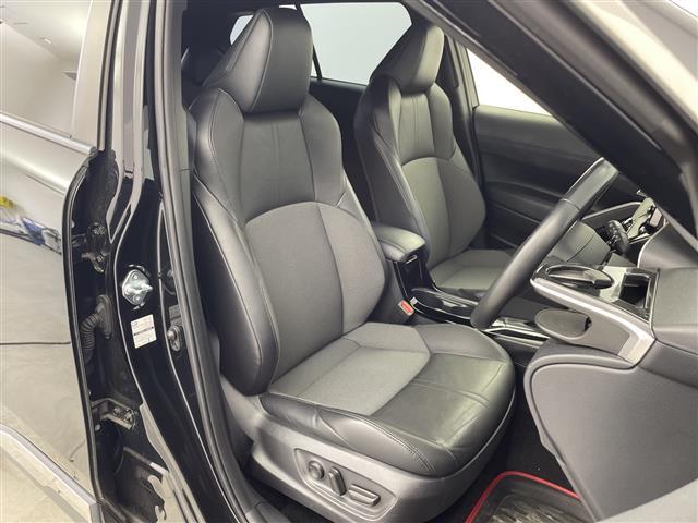 カローラクロス ハイブリッド　Ｚ　純正９インチディスプレイオーディオ　バックカメラ　ルーフレール　ブルートゥース　ＡＭ・ＦＭ　アップルカープレイ　トヨタセーフティセンス　ハーフレザーシート　前席シートヒーター　スペアキー（21枚目）