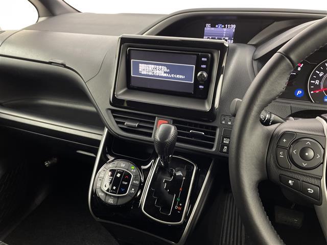 ヴォクシー ＺＳ　煌　純正ナビ（ＮＳＺＴ－Ｗ６６Ｔ）　バックカメラ　両側パワースライドドア　フルセグＴＶ　ブルートゥース　ビルトインＥＴＣ　トヨタセーフティセンスＣ　クルーズコントロール　アイドリングストップ　スペアキー（7枚目）