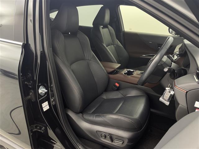 ハリアー Ｚ　レザーパッケージ　純正１２．３インチナビ　ＪＢＬ　パノラミックビューモニター　本革シート　フルセグＴＶ　ブルートゥース　ＣａｒＰｌａｙ　ＥＴＣ２．０　純正フロアマット　デジタルインナーミラー（録画機能付）　スペアキー（16枚目）