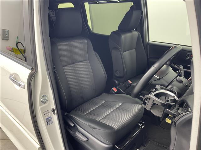 ヴォクシー ＺＳ　煌ＩＩ　純正ナビ（ＮＳＺＴ－Ｗ６８Ｔ）　バックカメラ　フルセグＴＶ　ブルートゥース　両側パワースライドドア　トヨタセーフティセンス　ＬＥＤヘッドライト　ＥＴＣ　前後ドラレコ　クルーズコントロール　スペアキー（9枚目）