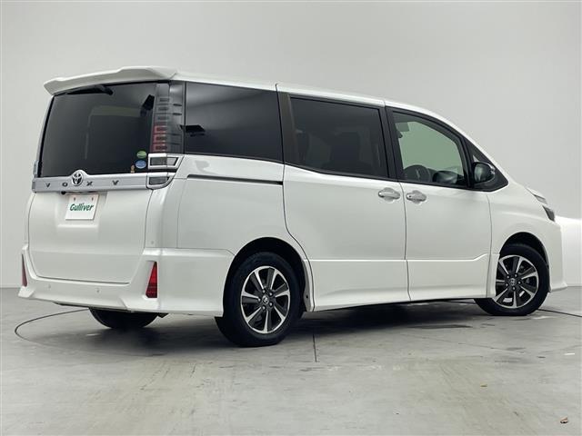 ヴォクシー ＺＳ　煌ＩＩ　純正ナビ（ＮＳＺＴ－Ｗ６８Ｔ）　バックカメラ　フルセグＴＶ　ブルートゥース　両側パワースライドドア　トヨタセーフティセンス　ＬＥＤヘッドライト　ＥＴＣ　前後ドラレコ　クルーズコントロール　スペアキー（17枚目）