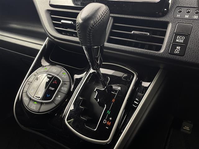 ヴォクシー ＺＳ　煌ＩＩ　純正ナビ（ＮＳＺＴ－Ｗ６８Ｔ）　バックカメラ　フルセグＴＶ　ブルートゥース　両側パワースライドドア　トヨタセーフティセンス　ＬＥＤヘッドライト　ＥＴＣ　前後ドラレコ　クルーズコントロール　スペアキー（22枚目）