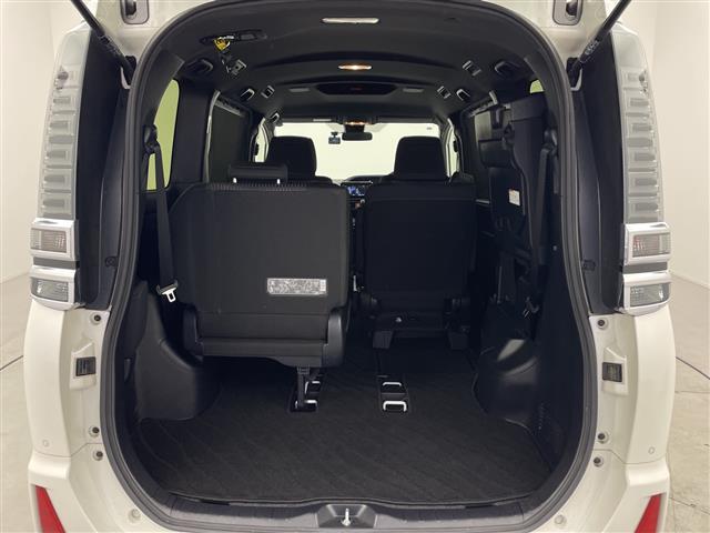 ヴォクシー ＺＳ　煌ＩＩ　純正ナビ（ＮＳＺＴ－Ｗ６８Ｔ）　バックカメラ　フルセグＴＶ　ブルートゥース　両側パワースライドドア　トヨタセーフティセンス　ＬＥＤヘッドライト　ＥＴＣ　前後ドラレコ　クルーズコントロール　スペアキー（38枚目）