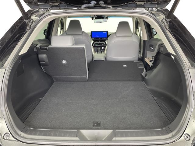 ハリアーハイブリッド Ｇ　純正１２．３インチナビ　ＪＢＬアンプ　バックカメラ　フルセグＴＶ　ブルートゥース　デジタルインナーミラー（前後方録画）　ＥＴＣ２．０　ＬＥＤヘッド　セーフティセンス　灰色ハーフレザーシート（28枚目）