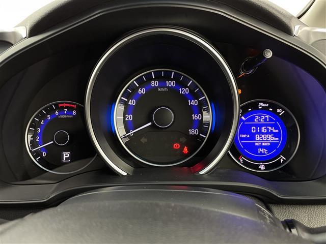 フィット １３Ｇ・Ｆパッケージ　禁煙車　プッシュスタート　オートエアコン　カロッツェリアＣＤ／チューナー（ＤＥＨ－３８０）　ＬＥＤドアミラーウィンカー　プラズマクラスター　ＤＣ１２Ｖ（4枚目）