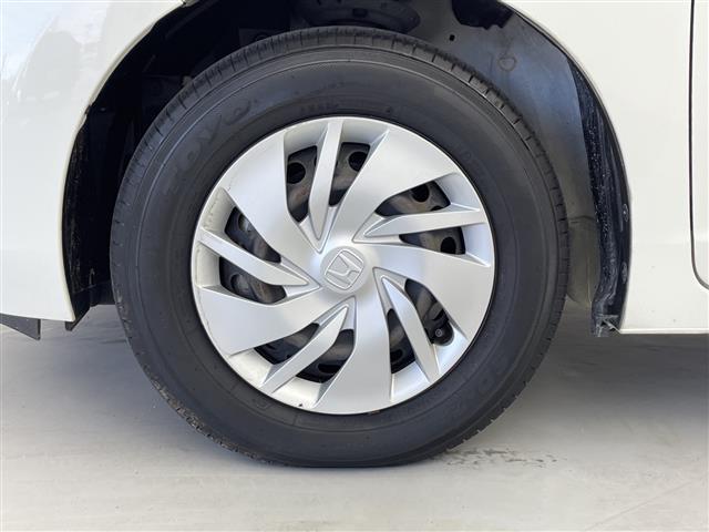 フィット １３Ｇ・Ｆパッケージ　禁煙車　プッシュスタート　オートエアコン　カロッツェリアＣＤ／チューナー（ＤＥＨ－３８０）　ＬＥＤドアミラーウィンカー　プラズマクラスター　ＤＣ１２Ｖ（35枚目）