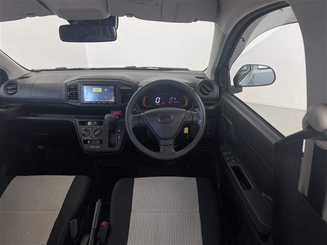 ミライース Ｌ　ＳＡＩＩＩ　社外ナビ（ＡＶＩＣ－ＲＺ００３）　バックカメラ　ブルートゥース　オートハイビーム　スマートアシストＩＩＩ　衝突回避支援ブレーキ　オートハイビーム　車線逸脱警報　アイドリングストップ　フロアマット（6枚目）