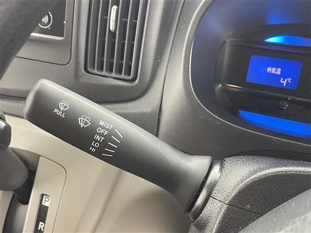 ミライース X SA 禁煙車 社外バックカメラ オーディオ(AM/FM/CD/AUX) 純正フロアマット 純正アルミホイール 冬タイヤ社外ホイール積込 ドアバイザー 電動格納ミラー アイドリングストップ(8枚目)