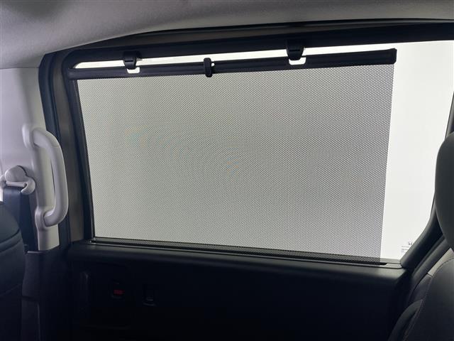 フリード ｅ：ＨＥＶクロスター　登録済未使用車／純正９型ナビ／ＢＴ／ＷｉＦｉ／ＨｉＲｅｓ／ＡｐｐｌｅＣａｒＰｌａｙ／ＡｎｄｒｏｉｄＡｕｔｏ／フルセグＴＶ／Ｂカメラ／ＡＣＣ／ホンダセンシング／両パワスラ／ルーフレール／シートヒーター（38枚目）