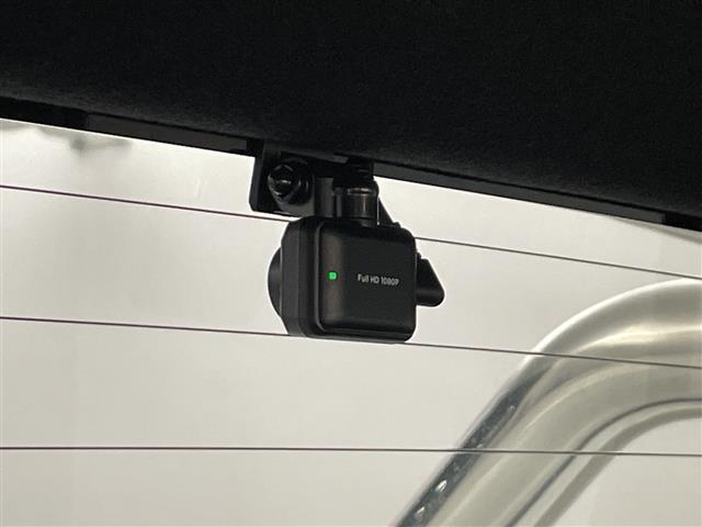 �K���X�R�[�e�B���O�A�i�r�Q�[�V�����A�d�s�b�ȂǁA���̑��̃p�[�c�̎��t�������ς���̂����k�������Ă���܂��I�I�N���}�̂��Ɖ��ł����C�����������I