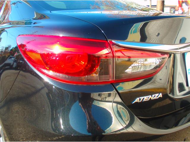 アテンザセダン ＸＤ　Ｌパッケージ　ローダウン　ＬＫＡ　Ｂｌｕｅｔｏｏｔｈオーディオ　ＤＶＤ再生機能　アクティブクルーズコントロール　革シート　電動シート　オートエアコン　シートヒーター　ＬＥＤヘッド　ＥＴＣ　助手席エアバッグ（12枚目）